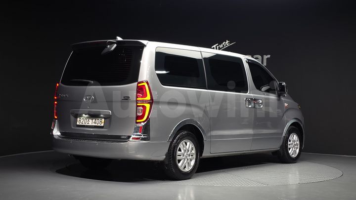 Hyundai Starex 2019 — 2