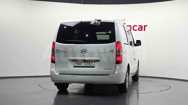 Hyundai Starex 2015 — 4