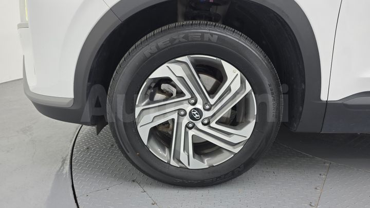 Hyundai SantaFe 2023 — 5
