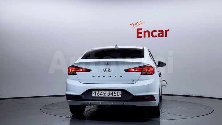Hyundai Avante 2019 — 4