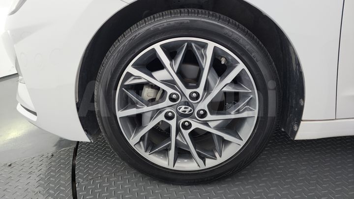 Hyundai Avante 2019 — 5