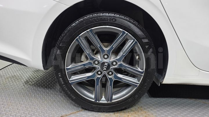 Kia K3 2019 — 5