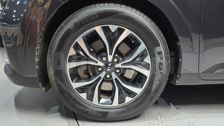 Kia Carnival 2021 — 5