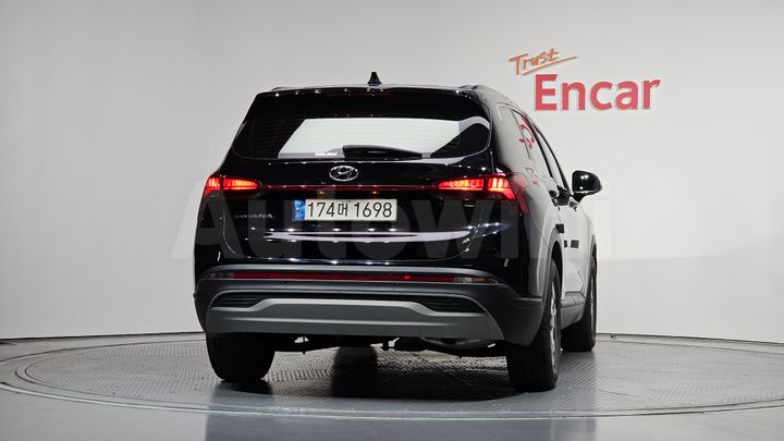 Hyundai SantaFe 2022 — 4