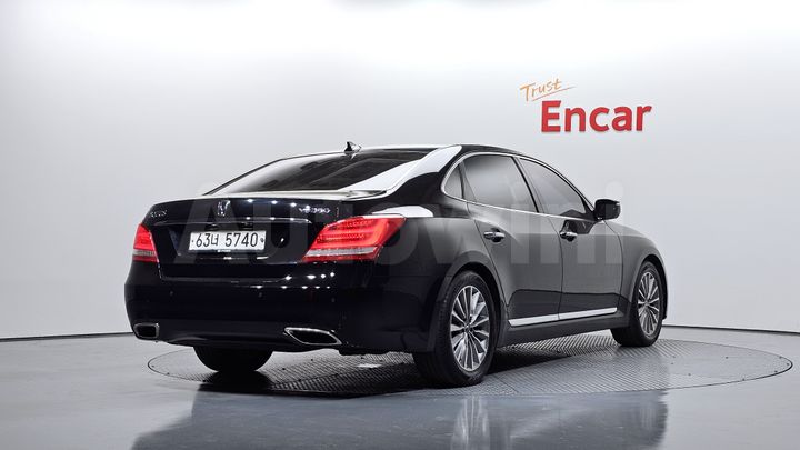 Hyundai Equus 2015 — 2