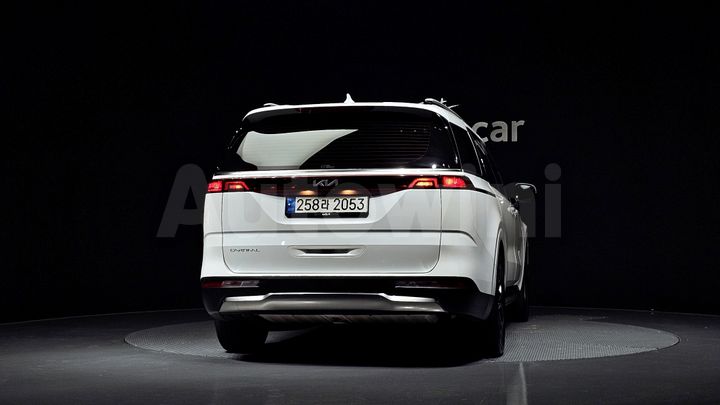 Kia Carnival 2023 — 4