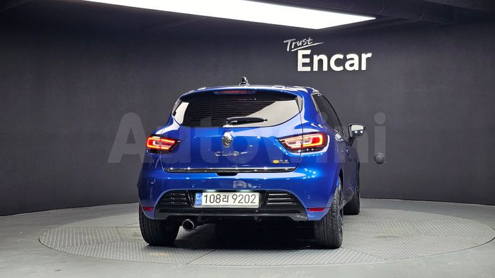 Renault Clio 2018 — 4