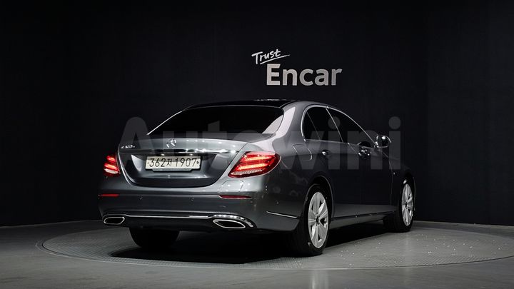 Mercedes-Benz E Class 2019 — 2