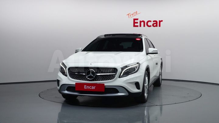 Mercedes-Benz GLA Class 2015 — 3