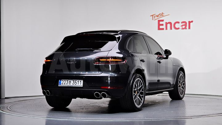 Porsche Macan 2017 — 3