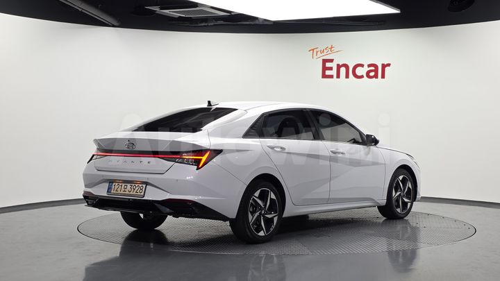 Hyundai Avante 2023 — 2