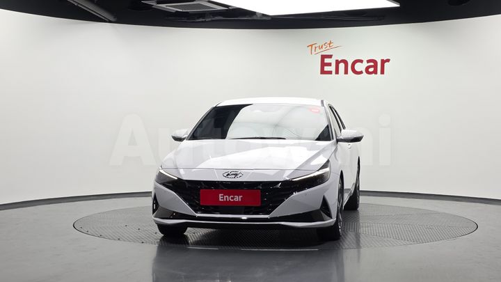 Hyundai Avante 2023 — 3