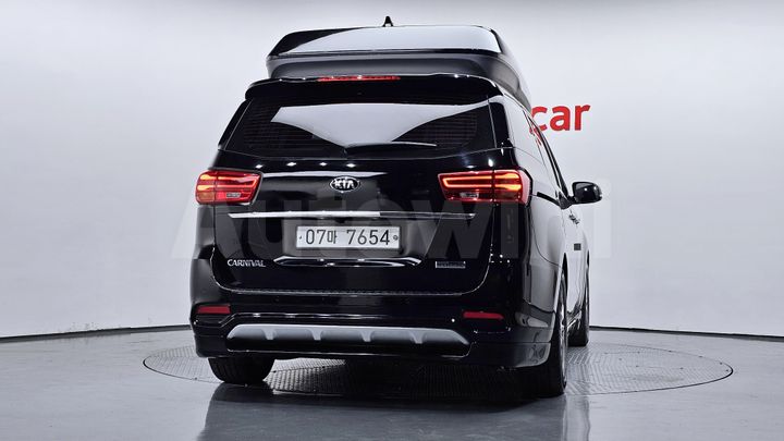Kia Carnival 2019 — 4