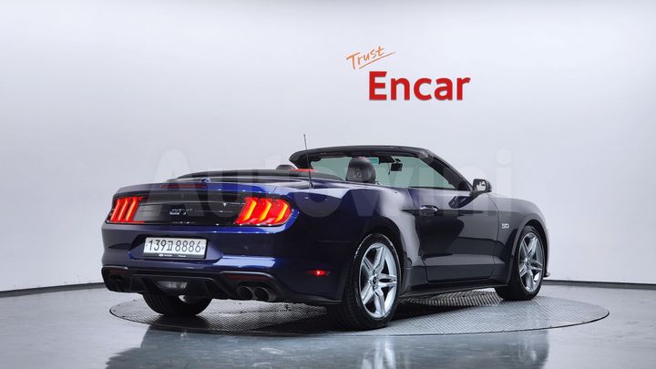 Ford Mustang 2020 — 2