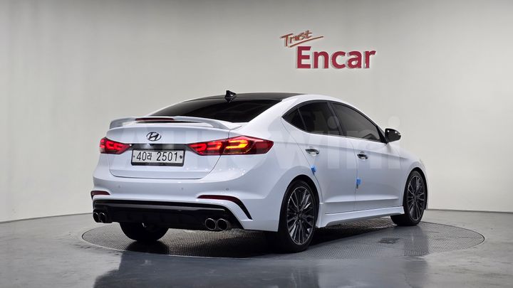 Hyundai Avante 2018 — 2