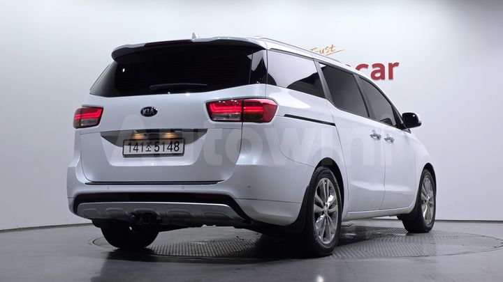 Kia Carnival 2016 — 2