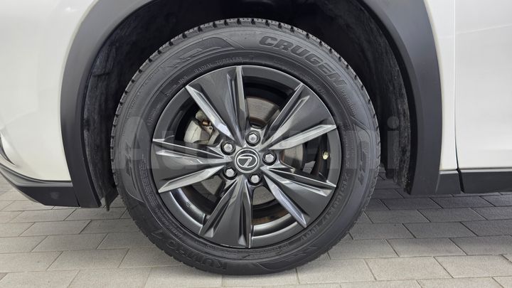 Lexus UX 2019 — 5