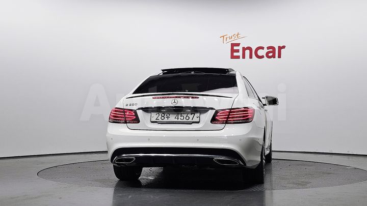 Mercedes-Benz E Class 2014 — 5