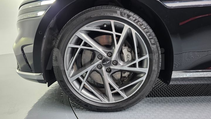 Genesis G90 2023 — 5