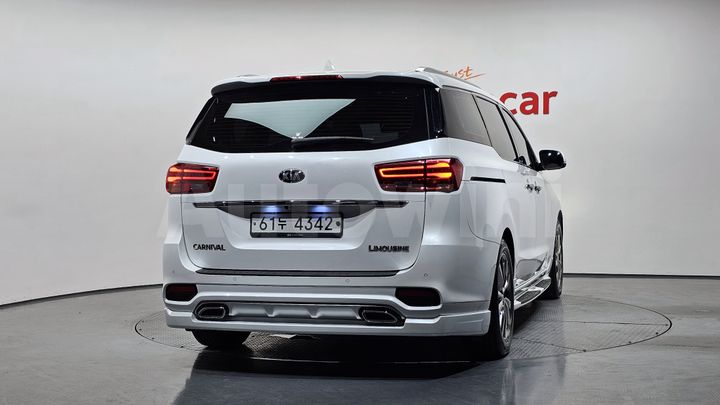 Kia Carnival 2019 — 4