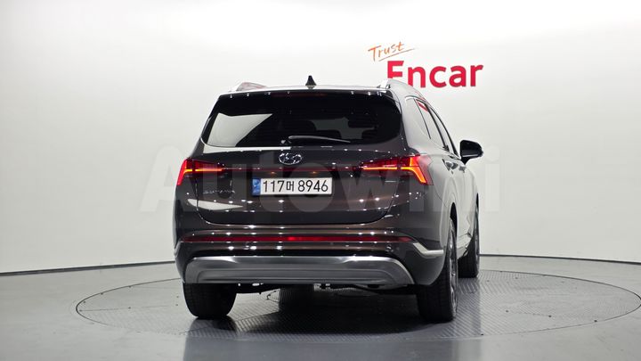 Hyundai SantaFe 2022 — 4