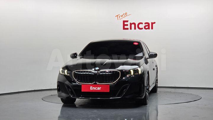 BMW 5 Series 2025 — 3