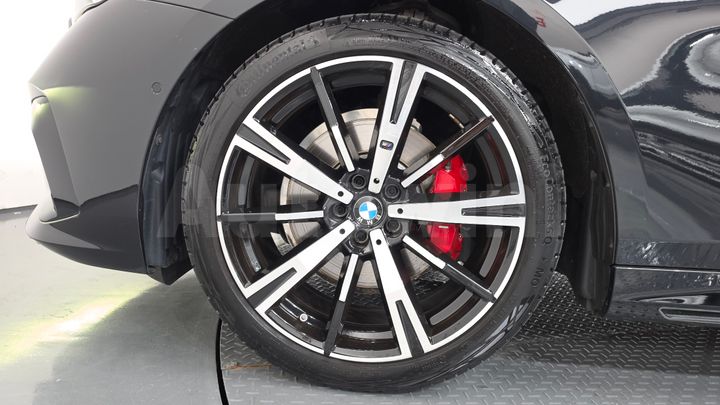 BMW 5 Series 2025 — 5