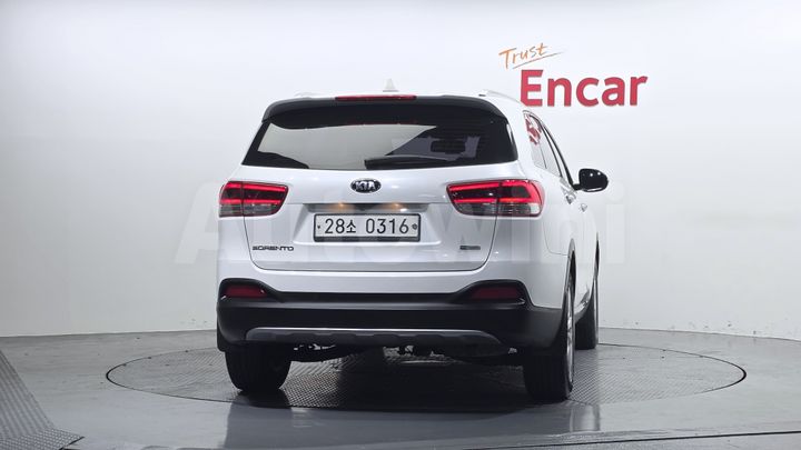 Kia Sorento 2017 — 4
