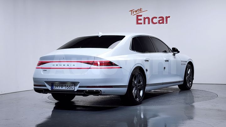 Genesis G90 2025 — 2