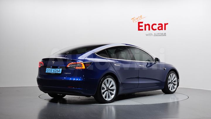 Tesla Model 3 2020 — 2