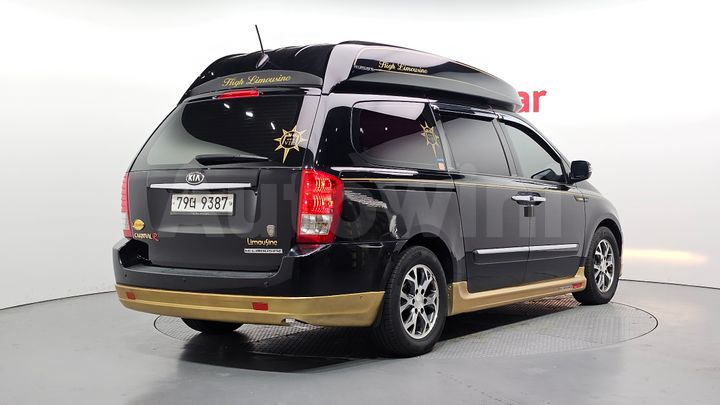 Kia Carnival 2013 — 2