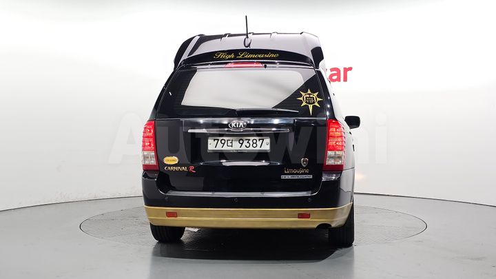 Kia Carnival 2013 — 4