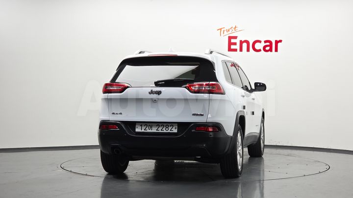Jeep Cherokee 2017 — 4