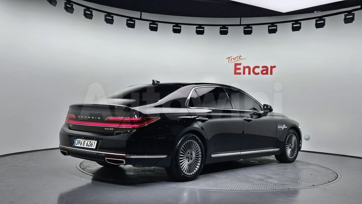Genesis G90 2020 — 2