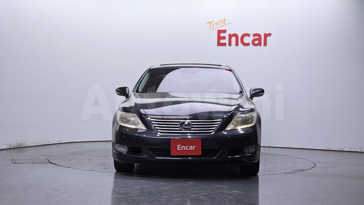 Lexus LS 2011 — 3