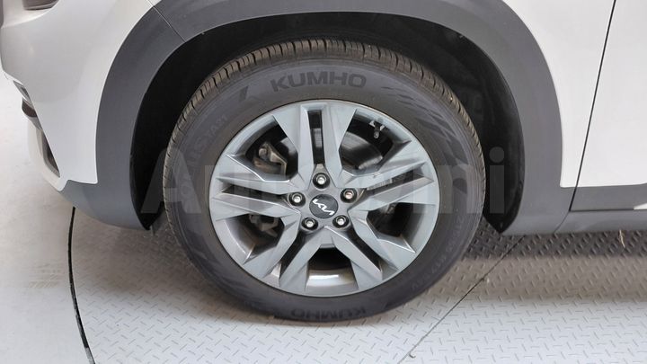 Kia Seltos 2023 — 5