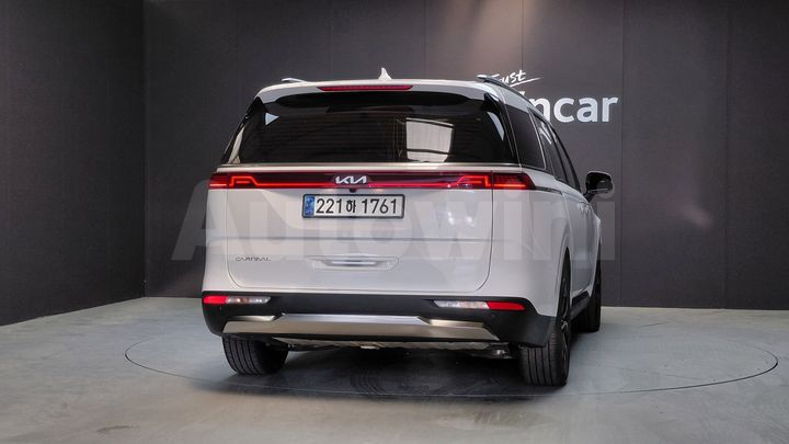 Kia Carnival 2023 — 4