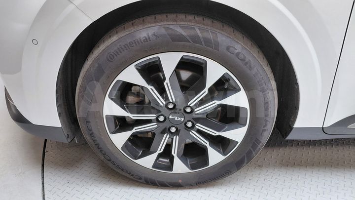 Kia Carnival 2023 — 5