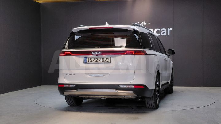 Kia Carnival 2023 — 4
