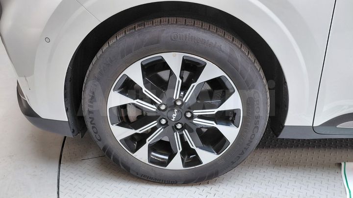 Kia Carnival 2023 — 5