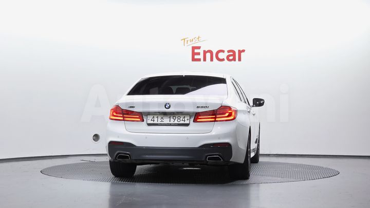 BMW 5 Series 2018 — 3
