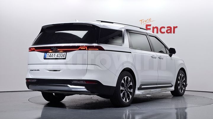 Kia Carnival 2021 — 2