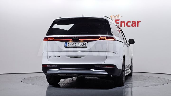 Kia Carnival 2021 — 4