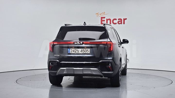 Kia Seltos 2024 — 3
