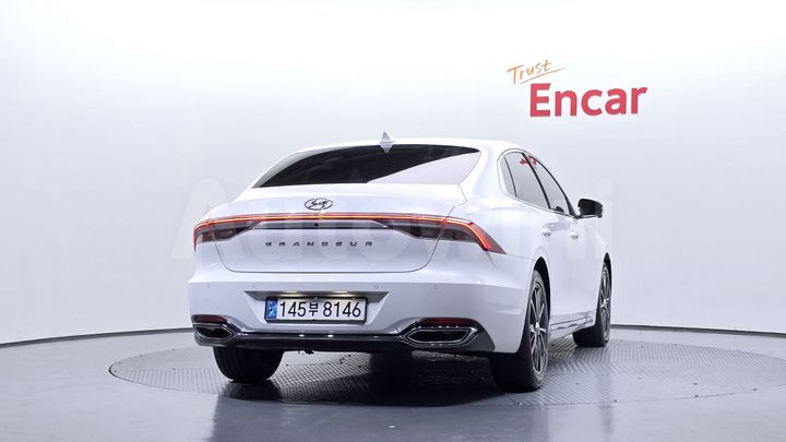 Hyundai Grandeur 2022 — 4