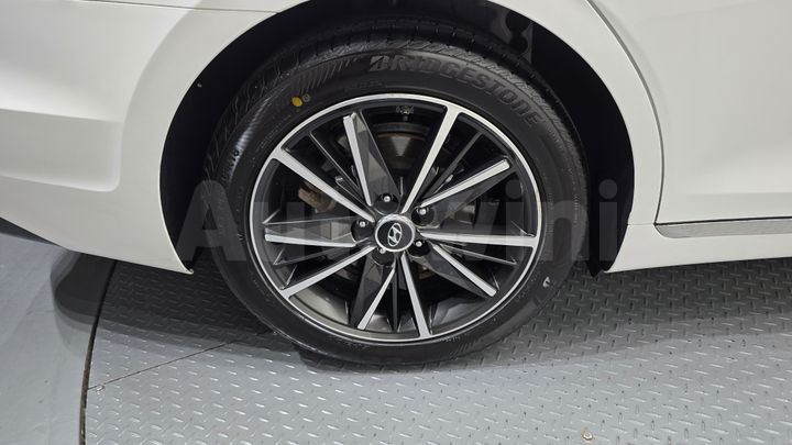Hyundai Grandeur 2022 — 5