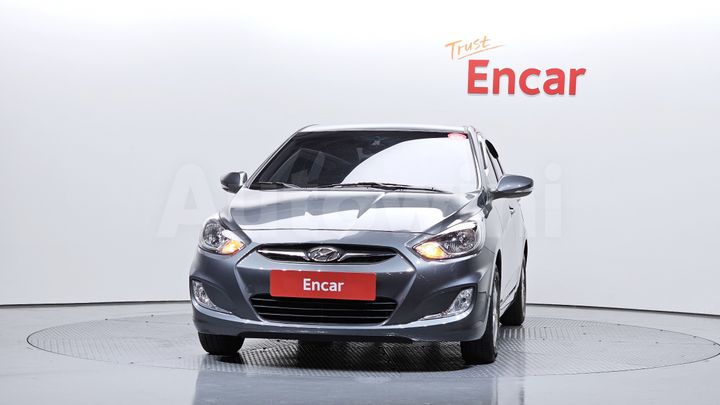 Hyundai Accent 2012 — 3
