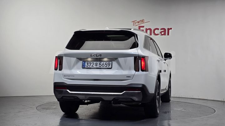 Kia Sorento 2025 — 4