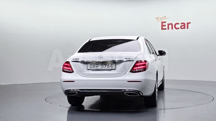 Mercedes-Benz E Class 2019 — 4