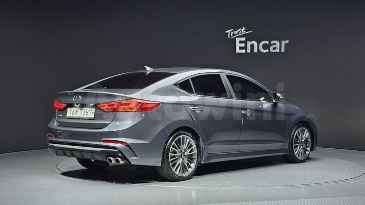 Hyundai Avante 2018 — 2
